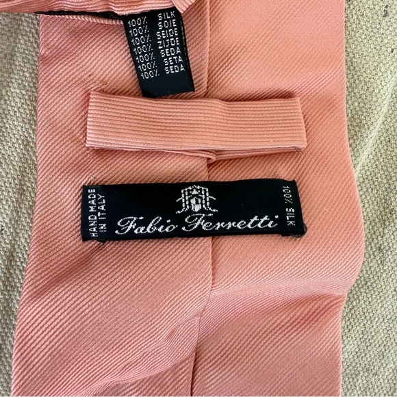 Vintage Fabio Ferretti Pink 100% Silk Made in Italy Necktie - Picture 4 of 5